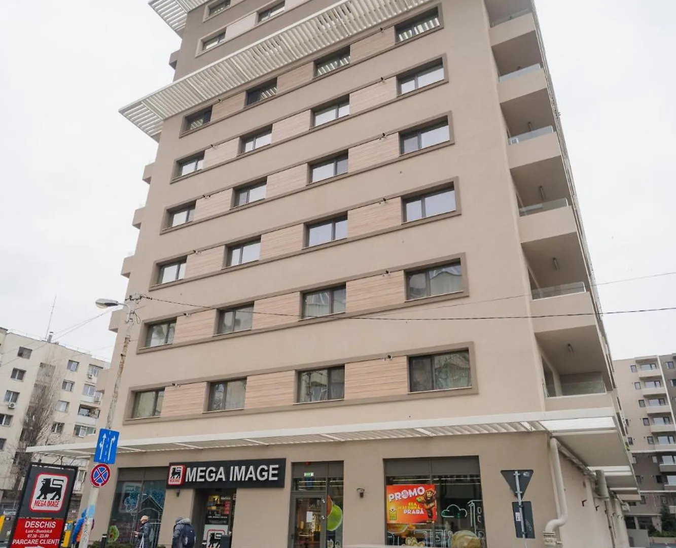 Central Apartments With City View & Large Balcony 布加勒斯特 0*,
